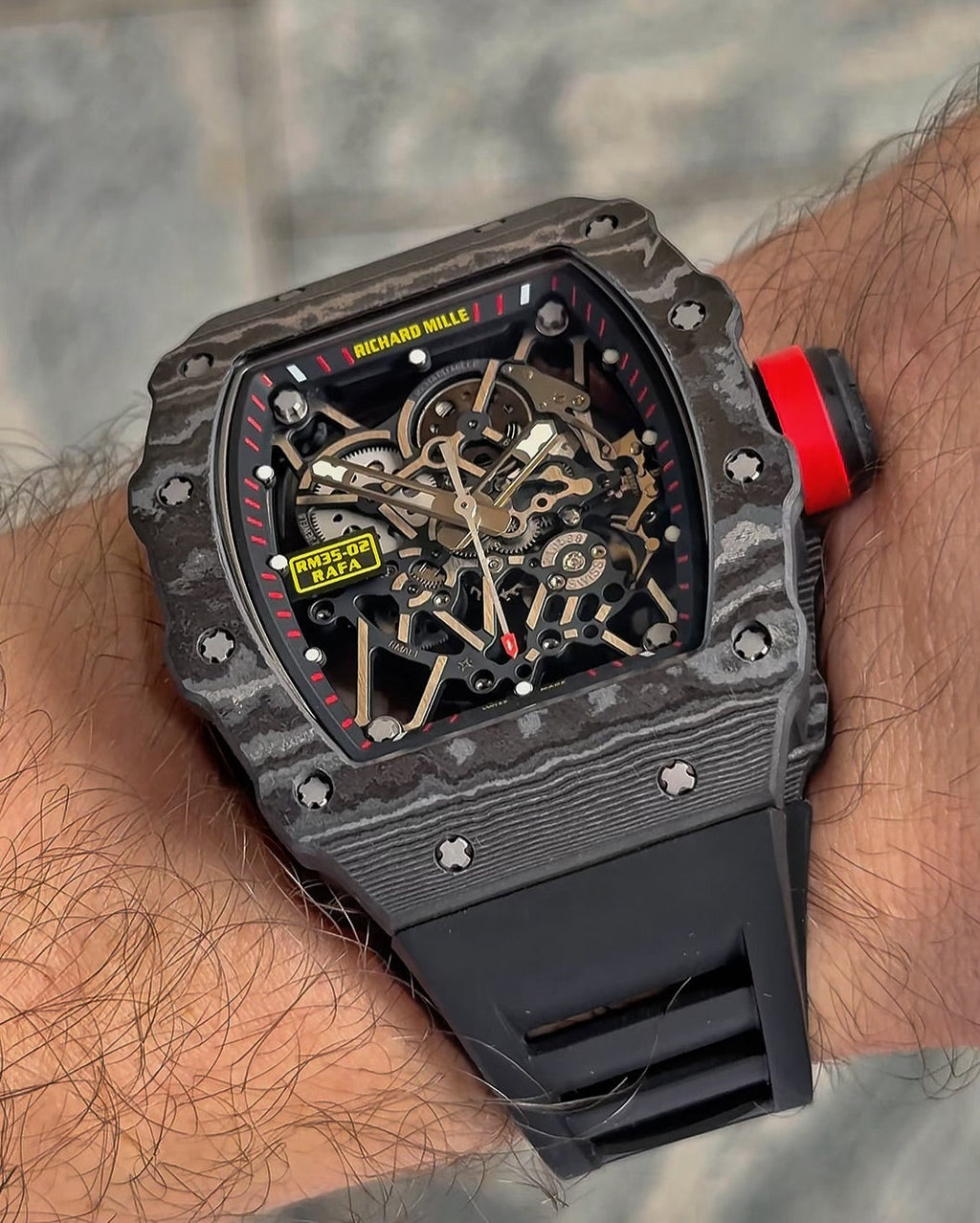 RM 3502 — Carbon Edition