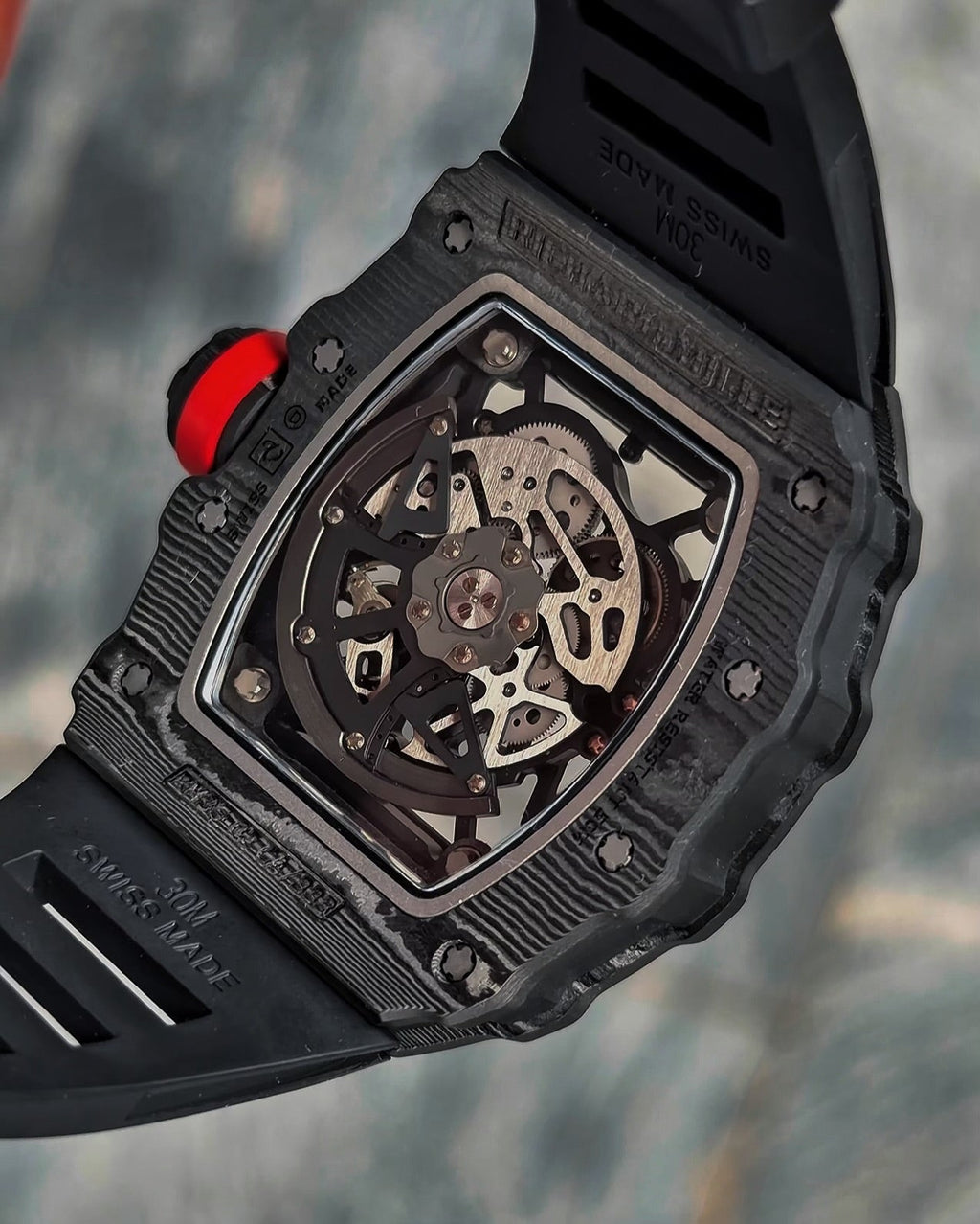 RM 3502 — Carbon Edition